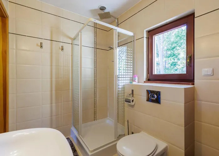 Caly Dom Na Chronionym Osiedlu *